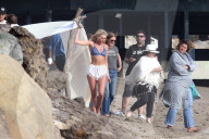 PEOPLE - Räkelt sich für Victorias Secret im Sand: Elsa Hosk