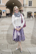 PEOPLE - Präsidentschaftskandidat Richard Lugner weibelt in Salzburg