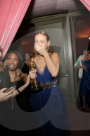 PEOPLE - Oscars 2016: Brie Larson freut sich über die Auszeichnung