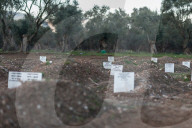 REPORTAGE - FLÃ¼chtlingsfriedhof auf Lesbos
