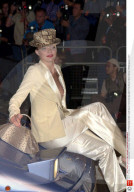 PEOPLE - Auto Show: Don't miss the Models!