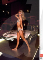 PEOPLE - Auto Show: Don't miss the Models!