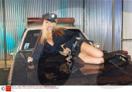 PEOPLE - Auto Show: Don't miss the Models!