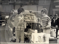 PEOPLE - Auto Show: Don't miss the Models!