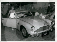 PEOPLE - Auto Show: Don't miss the Models!