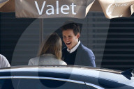 PEOPLE - Eddie Redmayne und Frau Hannah gehen im Nobu Lunchen