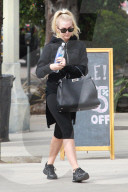PEOPLE - Ashlee Simpson verlässt das Gym in Studio City