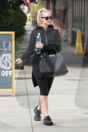 PEOPLE - Ashlee Simpson verlässt das Gym in Studio City