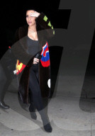 PEOPLE - Kim Kardashian im Blitzlichtgewitter in Santa Monica