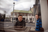 PORTRAIT - Neil und Rob Gibbons