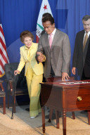 NEWS - Nancy Reagan mit 94 Jahren gestorben