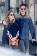 PEOPLE - Eddie Redmayne und Frau Hannah turteln in Venice