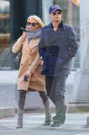 PEOPLE - Ryan Seacrest spaziert mit Shana Wall durch New York