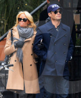 PEOPLE - Ryan Seacrest spaziert mit Shana Wall durch New York