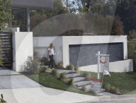 PEOPLE - Ashley Benson sucht ein neues Zuhause
