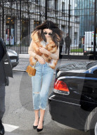PEOPLE - Kendall Jenner bummelt in Paris