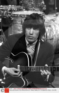 PEOPLE - Prostatakrebs-Diagnose: Ex-Stones-Bassist Bill Wyman (Archiv)