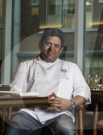 PORTRAIT - Koch Abdul Yassen