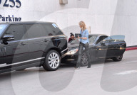 PEOPLE - Rosie Huntington-Whiteley in Beverly Hills unterwegs