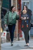 PEOPLE - Schwangere Liv Tyler lŠsst Klein Sailor in New York hŠngen