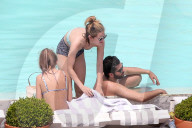 EXKLUSIV - Lucy Hale badet im 'Retro-Bikini' im Pool in Rio