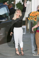 PEOPLE - Wohl zu anstrengend: Kendra Wilkinson 'gets wild' nach Dreharbeiten mit Khloe