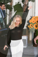 PEOPLE - Wohl zu anstrengend: Kendra Wilkinson 'gets wild' nach Dreharbeiten mit Khloe