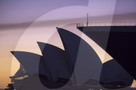 NEWS - Queen Mary 2 im Hafen von Sydney