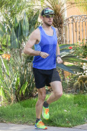 PEOPLE - Jenson Button joggt in Venice