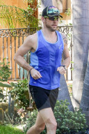 PEOPLE - Jenson Button joggt in Venice