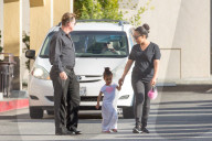 PEOPLE - North West geht mit Penelope Disick in den Karate Unterricht