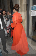 PEOPLE - Selena Gomez zu Besuch bei 'Virgin Radio' in Paris