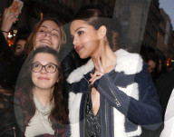 PEOPLE - Selena Gomez zu Besuch bei 'Virgin Radio' in Paris