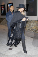 PEOPLE - John Legend und Chrissy Teigen nachts in LA unterwegs