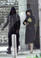PEOPLE - Mario Balotelli nachts in Mailand unterwegs