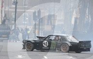 EXKLUSIV - 'Top Gear' Dreharbeiten in London und ein 'Wedding'