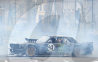 EXKLUSIV - 'Top Gear' Dreharbeiten in London und ein 'Wedding'