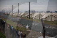 NEWS -Griechenland: Regen flutet das neue Flüchtlingscamp Nea Kavala