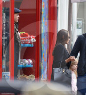 EXKLUSIV - Brad Pitt und Angelina Jolie bummeln gemeinsam in London