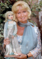 PEOPLE - 'Thunderbirds' Sylvia Anderson im Alter von 88 Jahren gestorben