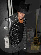 PEOPLE - The Place to be: Promis besuchen den 'Nice Guy Club' in West Hollywood