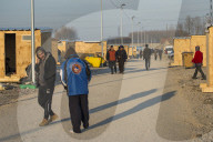 NEWS - Neue Flüchtlingsunterkünfte in Grande Synthe, Nordfrankreich