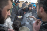 NEWS - Neue Flüchtlingsunterkünfte in Grande Synthe, Nordfrankreich