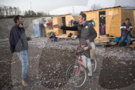 NEWS - Neue Flüchtlingsunterkünfte in Grande Synthe, Nordfrankreich