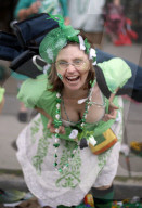 FEATURE - Iren rund um den Globus feierten den St. Patrick's Day