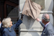 PEOPLE - Prince Charles und Camilla prosten und degustieren auf ihrer Balkanreise