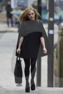 PEOPLE - "Coronation Street"-Erfinder wird zu Grabe getragen