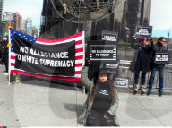 NEWS - New York: Grossdemo gegen Präsidentschaftskandidat Donald Trump