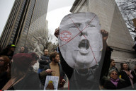 NEWS - New York: Grossdemo gegen Präsidentschaftskandidat Donald Trump