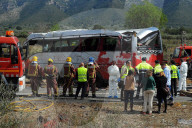 NEWS - Spanien: Reisebus verunglückt bei Tarragona